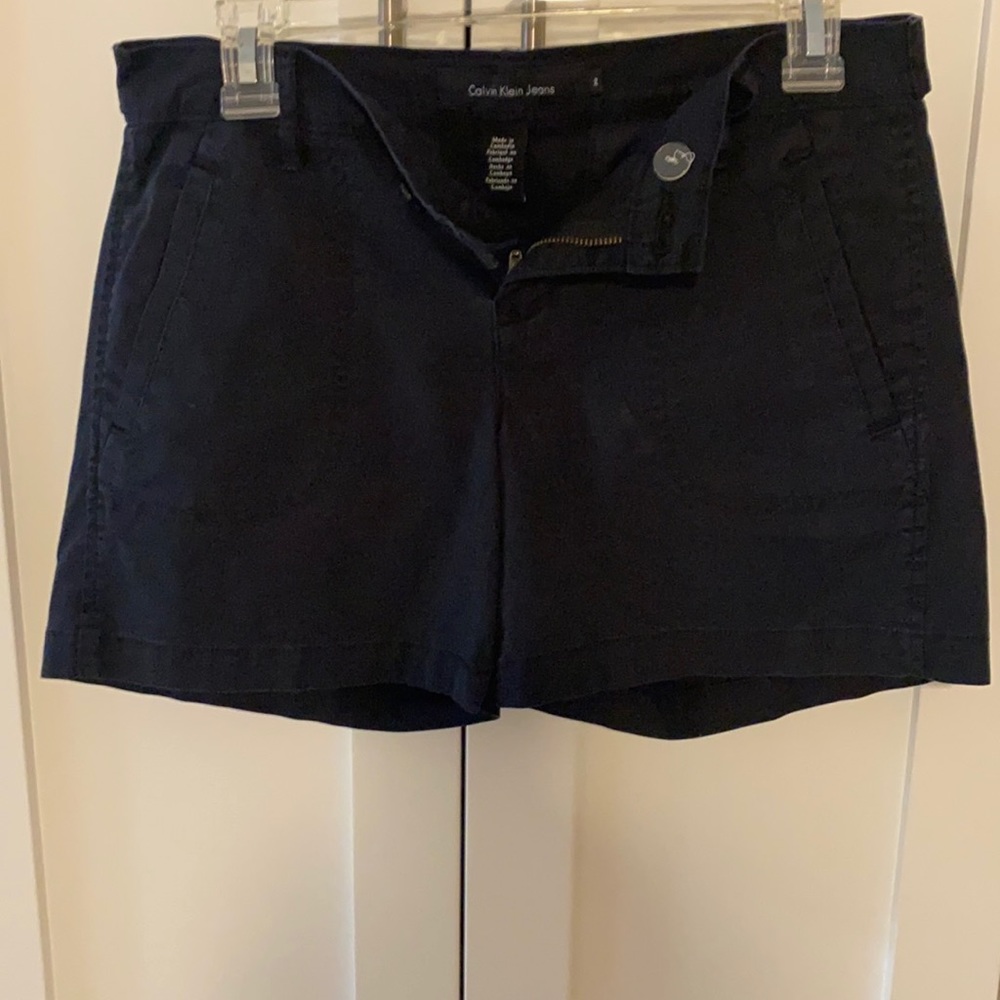 Women’s size 2 Calvin Klein Shorts